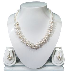 Real pearls necklace set