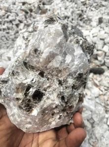 Mica Quartz Lumps | D Rocks Mines