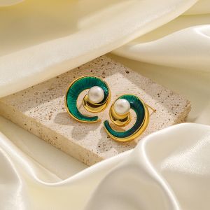 British Style Freshwater Pearl 18k Gold Plated Ear Studs