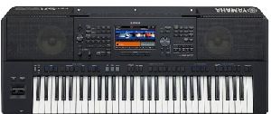 Yamaha PSR-SX900 Keyboard with Stand and Bench