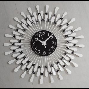 Vary According To Size Crystal Wall Clock, Packaging Type : Thermocol Box, Paper Box, Cartoon Box