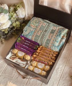 Gift hamper box