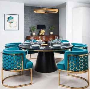 4 Seater Luxury Dining Table for Restaurants