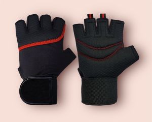 Heavy duty gym gloves
