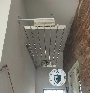 Classic Easy Lift wall mount hangers