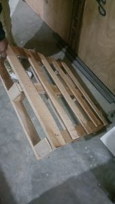 Hard wood pallet