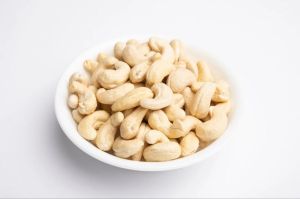 Whole W320 Cashew Nut