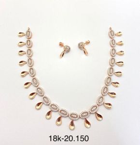 Ladies Modern Gold Necklace Sets