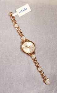 Ladies Stylish Gold Watch