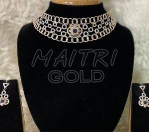 Ladies Fancy Wedding Wear Gold Choker Necklace Set