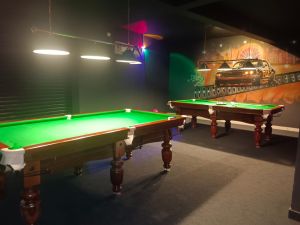 commercial billiard pool table