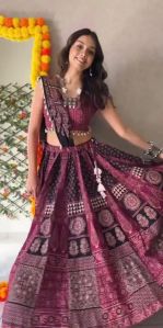 Navratri Special Designer Chaniya Choli, Technics : Machine Made