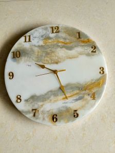 18 Inch Resin Wall Clock