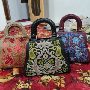 Kashmiri Embroidered Hand Bags, Technics : Embroidery Work