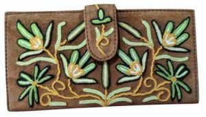 Synthetic Leather Ladies Embroidered Clutch Bags, Packaging Type : Plastic Packet