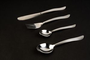 1054 Stainless Steel Designer Cutlery Set Of 4 Pcs