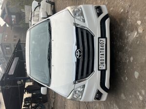 Toyota Innova Taxi Service