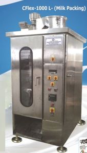 Automatic Milk Pouch Packing Machine, Weight : 950 Kgs