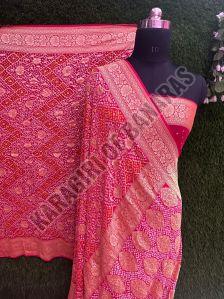 Checked Pink Chiffon Sarees, Technics : Hand Made