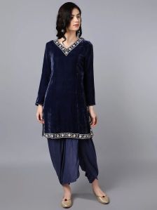 Ladies Viscose Velvet Kurta With Dupatta