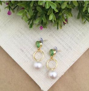 Nancy Glossy Stone Pearl Drop Earring