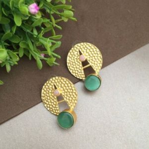 Sonakshi Golden Textured Hammeredstud Earring