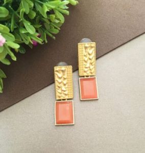 Tira Hammered Drop Earring