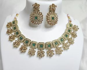 Green Stone Ethnic Necklace With Earrings and Tikka