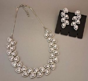 Zevarly Floral Ad Necklace Set