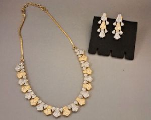 Zevarly Lucas Ad Necklace Set