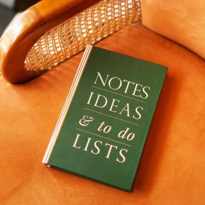 Notes Ideas & To-do-lists Undated Daily Planner Green Diary