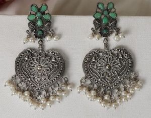 Green Kundan Heart Shape Pearl Drop Women Earrings