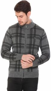 Men's Snug Fit Pullover With Zipper