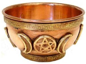 Copper Offering Bowls Triple Moon, Bowl Size : 3 Inches