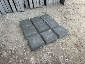 Natural Cobbelstones Kadappa Black Limestone Cobbles, Shape : Square for Landscaping