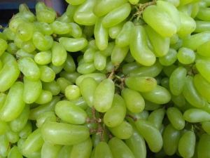 Fresh Flame Seedless Green Grapes