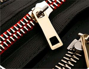 Polished Plain Metal Zipper, Technics : Handloom, Specialities : Long Lasting For Garments