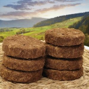 Cow Dung Cakes, Color : Brown, Packaging Size : 25 Kg