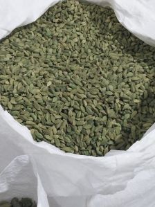 Susii Herbals Raw Organic Green Cardamom, Form : Solid, Certification : FSSAI Certified, Variety : Super Bold