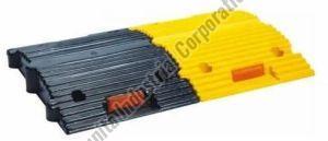 Plastic Road Bumper, Color : Black, Yellow