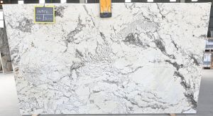 Natural Stone Monalisa Polished Granite Slab, Stone Form : Solid