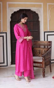 Ladies Pink Viscose Chanderi Kurta, Pant and Dupatta Set