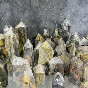 Bumble Bee Free Crystal Stone, Color : Yellow (Base), Weight : 300 G