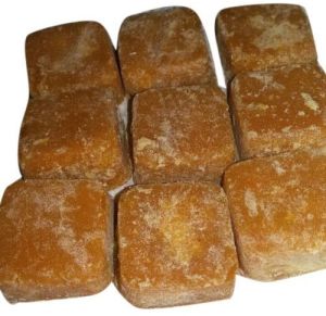 Brownish Organic Jaggery for Food, Medicine 6 Months