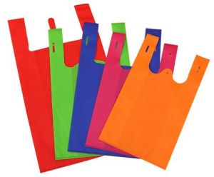 Plain Non Woven Carry Bags Standard, Technics : Machine Made