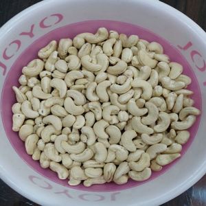 W320 Whole Cashew Nuts