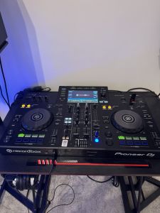 Pioneer DJ XDJ-RR All In One Digital DJ System with Rekordbox Software - Black