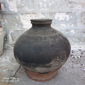 clay pot