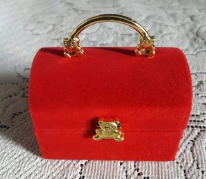 Peti Design Ring Box