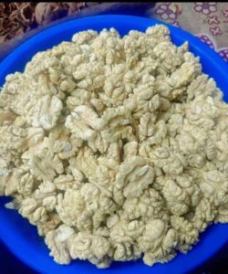 Whole Walnuts for Cooking, Human Consumption, Purity : 100%